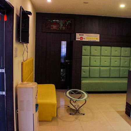 Oyo 5765 Chennai Residency T Nagar Otel Dış mekan fotoğraf